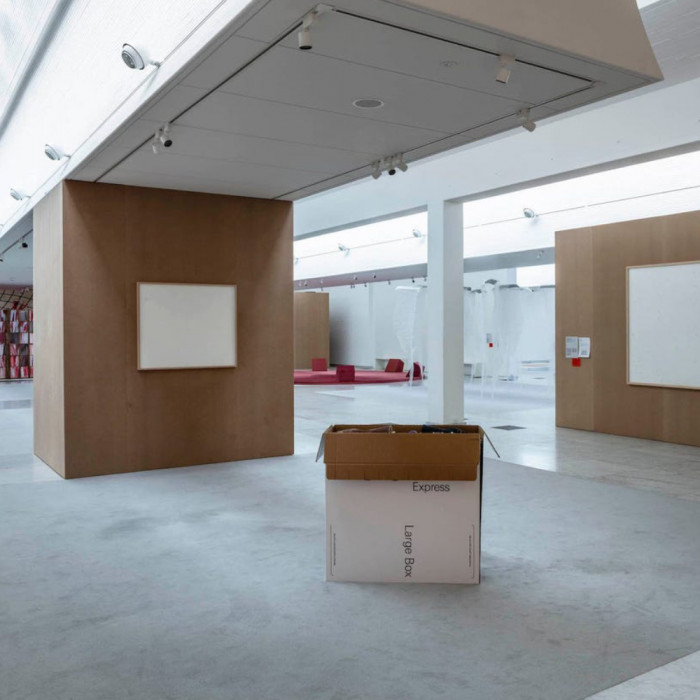 Museu expõe quadros vazios em galeria!