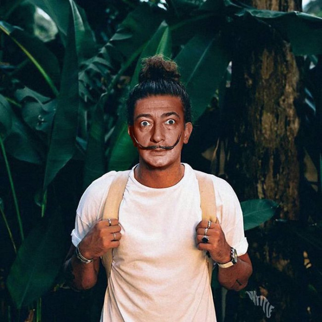 Perspectiva moderna de personalidades clássicas.